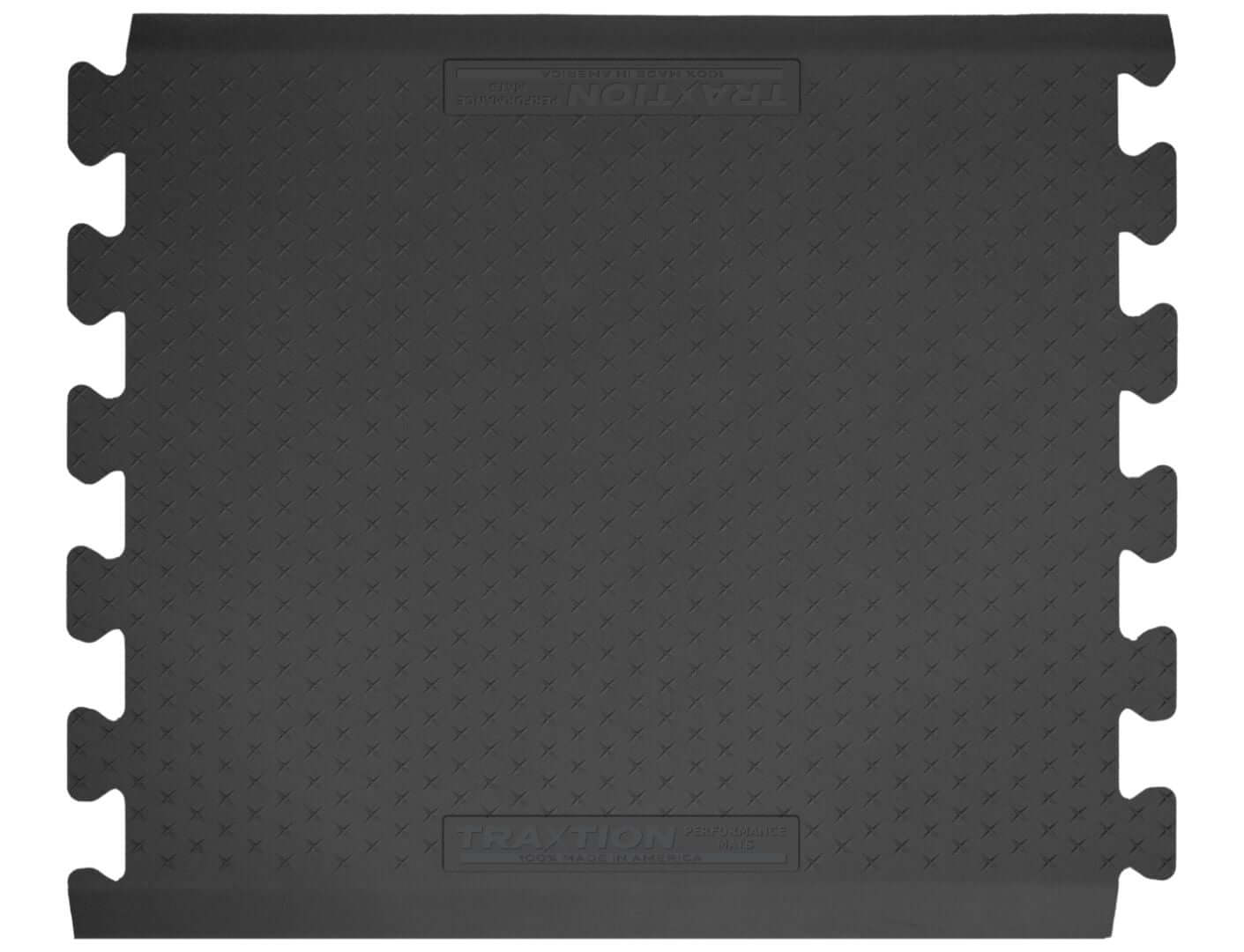 Black Traxtion mat center piece.